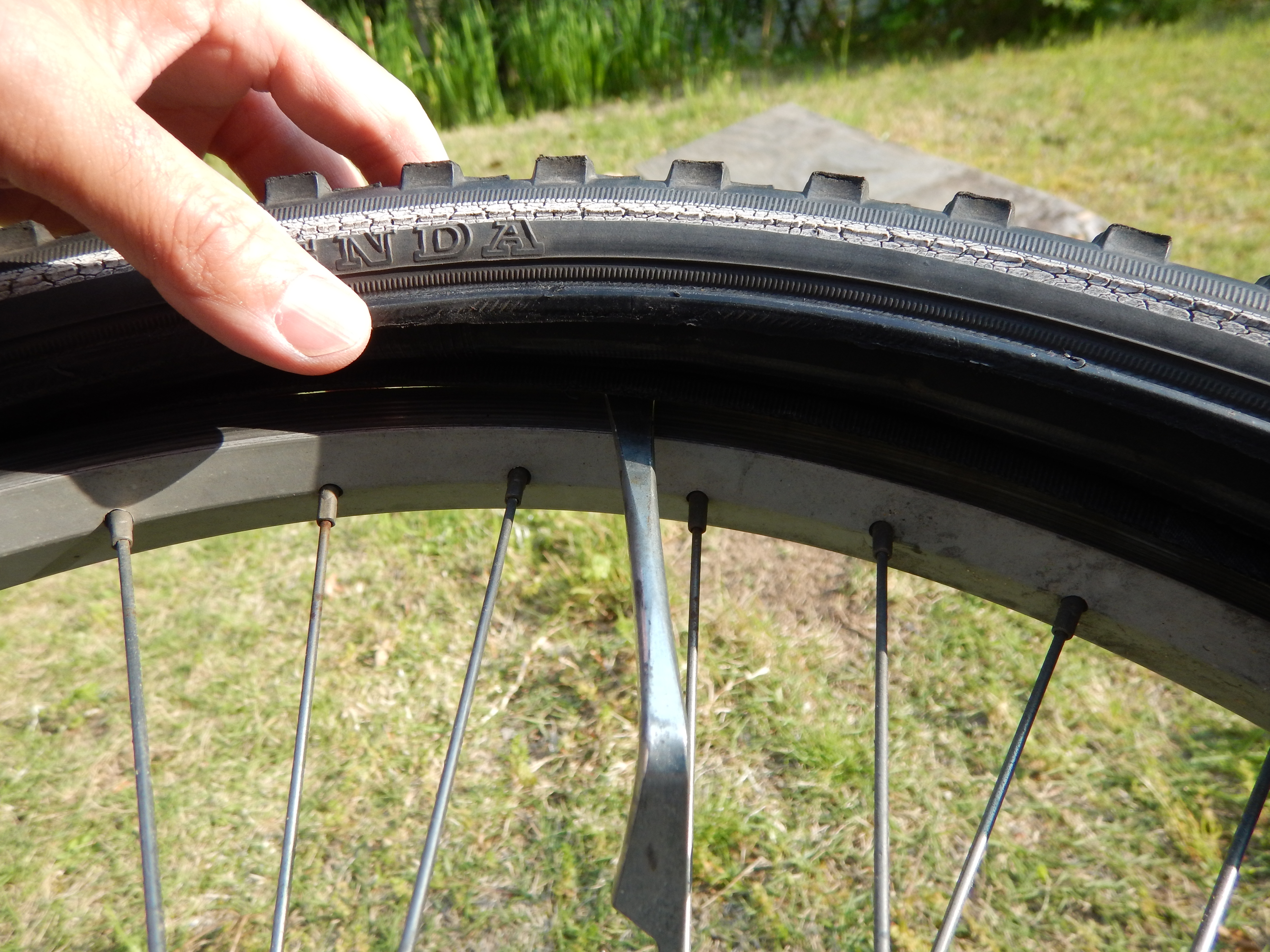 自転車 何 度 も パンク